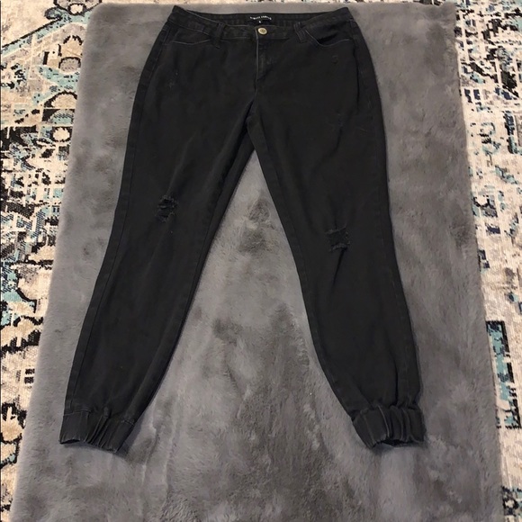 Almost Famous black jeans, with two rips. - Picture 1 of 5